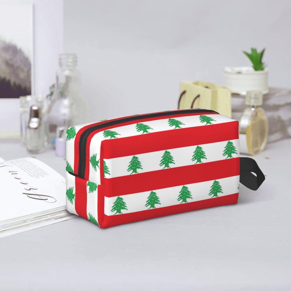 Women Bags Lebanon - Trousse de maquillage avec drapeau du