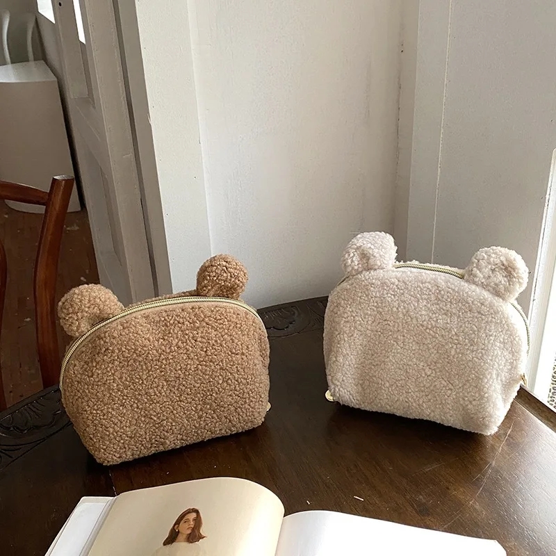Women Vanity Bags - Pochette de maquillage en sherpa avec