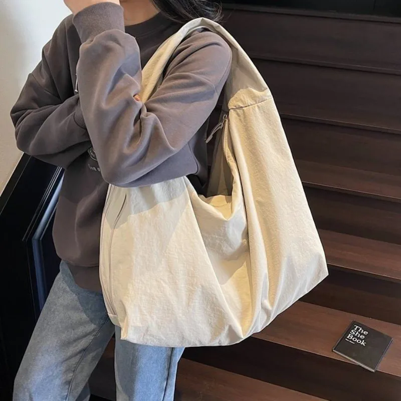 Sac messager haut de gamme pou - Women Bags Premium Brands avis et prix