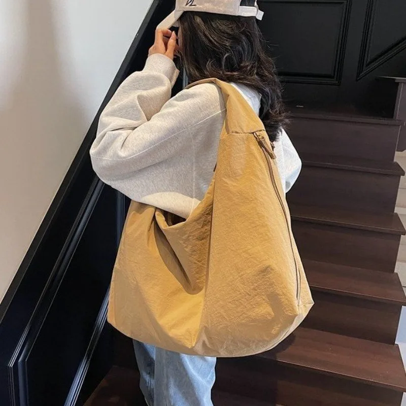 Sac messager haut de gamme pou - Women Bags Premium Brands avis et prix